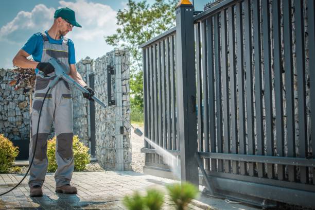 Best Pool Deck Cleaning  in Medulla, FL